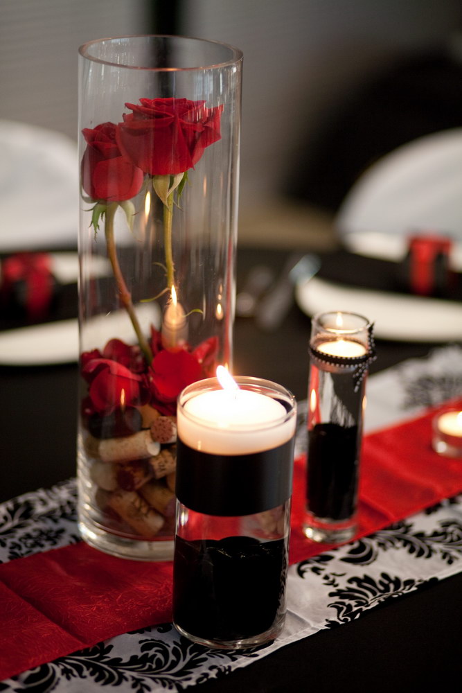 Idei pentru decoratiuni de nunta cu alb, negru si rosu