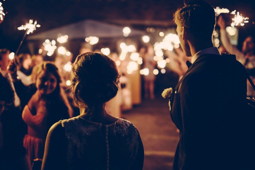 Este obligatoriu sa iti iei la revedere de la miri inainte de a pleca de la petrecerea de nunta?