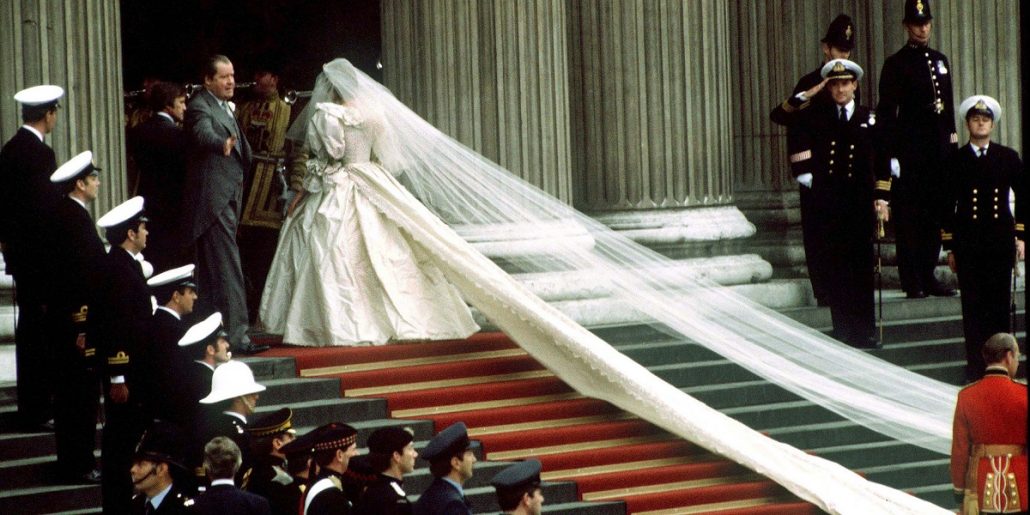 Lucruri mai putin cunoscute despre rochia de mireasa a printesei Diana