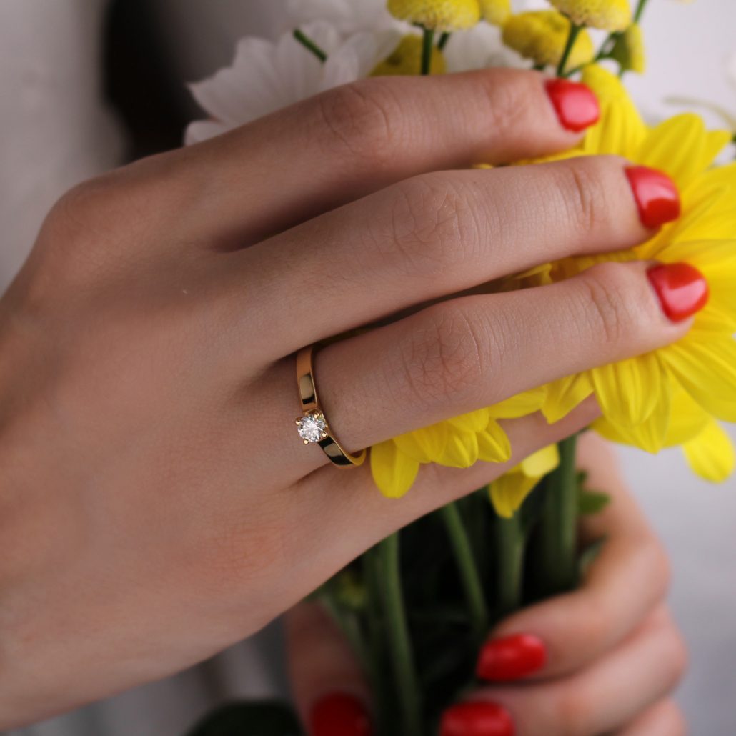 Cum porti un inel de logodna langa verigheta dupa nunta